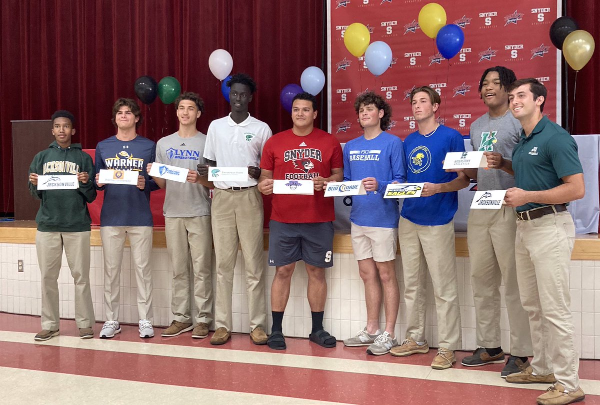 RustyKellum's tweet photo. @BJSathletics did another fantastic job honoring our senior athletes who will be going on to play in college…@BJSHoops @BJS_baseball @Snyder_Track @SnyderSoccer https://t.co/bTt7oYbIhz