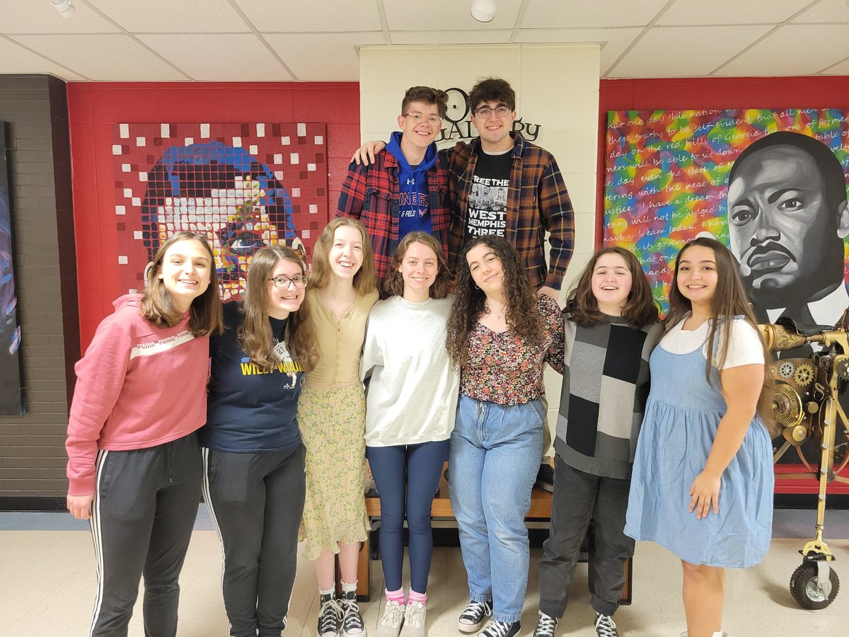 Slinger4N6's tweet photo. In less than one week, we take these 9 Forensics kids to Washington DC to compete at the NCFL Grand Tournament. https://t.co/gLRNlB0se7