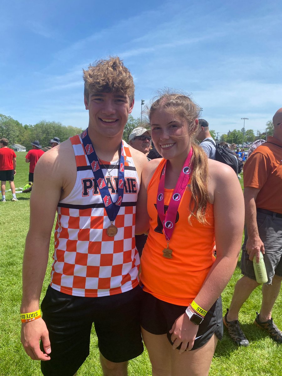 CRPrairieTrack's tweet photo. Emma Joens with a 5th Place finish in discus!

The UNI commit had an amazing season:

🥇 Won all but 3 meets this year
👑 MVC Conference Champion
🏆 District Champion
💪🏻 Crushed the school record by 5’
🔥 PR of 136-10 https://t.co/KgPluzUFH3