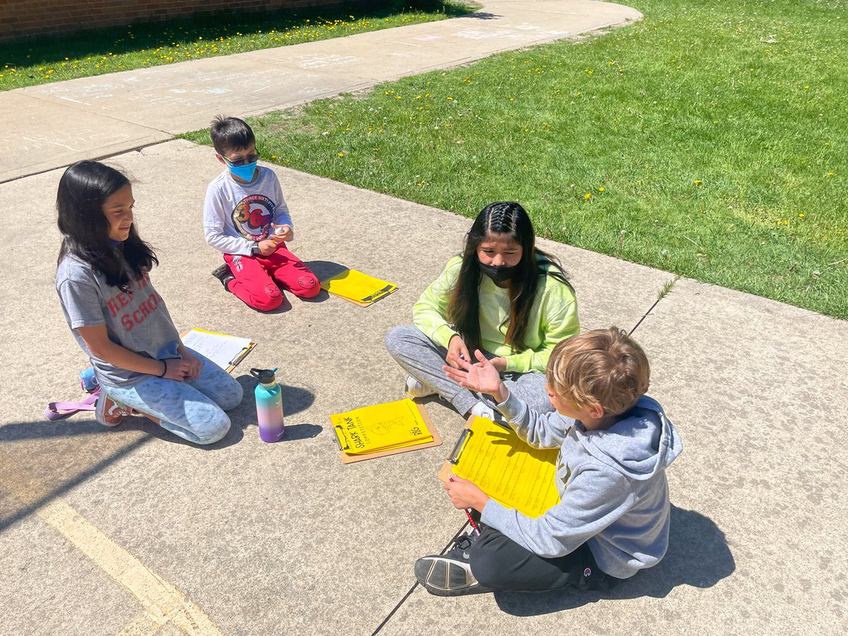 The best time of year is finally here! Shark Tank! Fourth Graders are collaborating on their final PBA to persuade classmates and teachers why they should invest in their inventions and innovations at the end of the year! #112Leads #LosCohetesVuelan #RocketsSoar @redoakschool