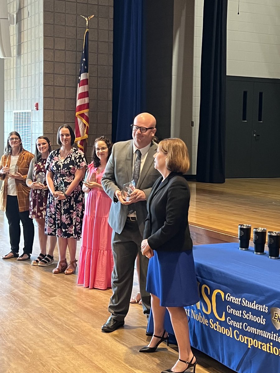 Congratulations to my wonderful husband <a href="/CHRISMETTERT/">@CHRISMETTERT</a> - EN Corp. teacher of the year. You are such a blessing to all you meet.