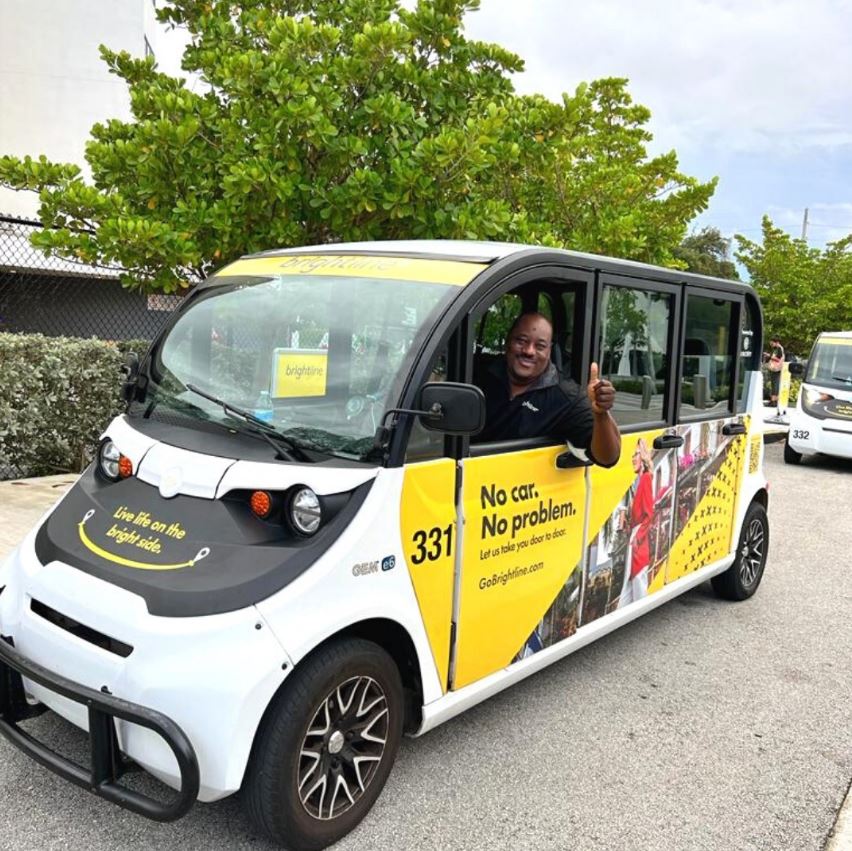 DowntownWPB's tweet photo. No plans this Saturday? Take @GoBrightline to #DowntownWPB during #305Weekend and check out 𝗛𝗮𝗿𝗺𝗼𝗻𝘆: 𝗔𝗻 𝗘𝘅𝗵𝗶𝗯𝗶𝘁𝗶𝗼𝗻 𝗼𝗳 𝘁𝗵𝗲 𝗔𝗿𝘁𝘀, a FREE concert from 4-6p.m. at the Meyer Amphitheatre: https://t.co/iRWvHIlTyS

Book your ride🚆: https://t.co/L2au9XVQjq https://t.co/z48a0g7rQ9