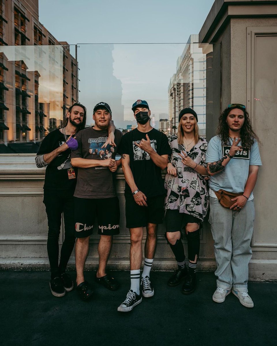 Stand Atlantic Media tweet media