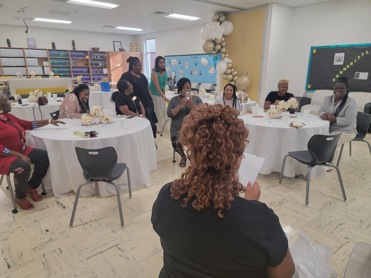 MMS_HCS's tweet photo. Congratulations to Mrs. Riley as she and her husband will soon welcome Baby Riley! Today,we celebrated this new life and the joys of motherhood! #MathMom https://t.co/zCBO48DUWW
