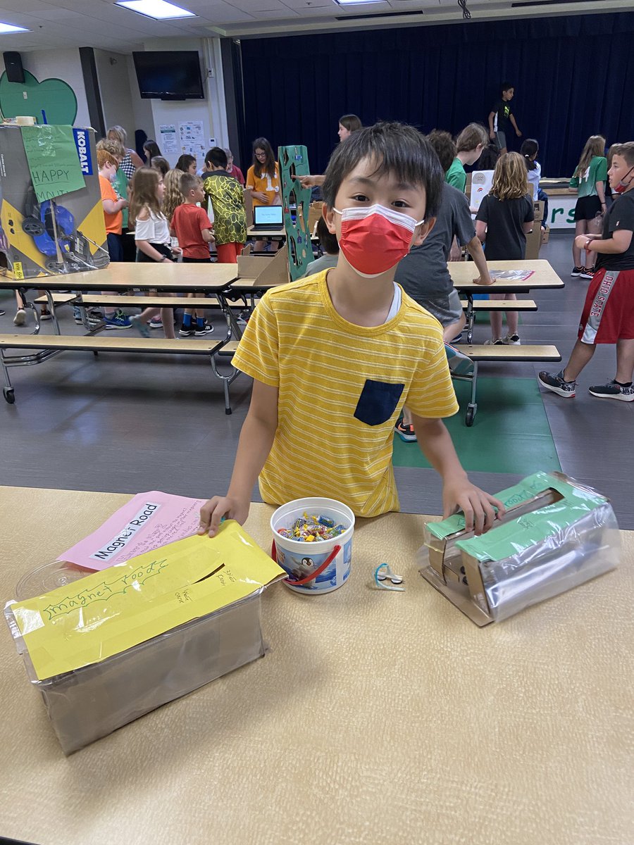 mrs_poff's tweet photo. More of the games from #Cainesarcade @sceDCSD @MrLowe_Teacher https://t.co/aRcDT3XTci