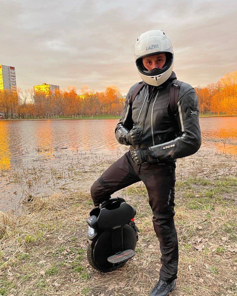 A day in the life of a EUC rider! You never know what kinda terrain you’ll get into!  How does your Inmotion handle your riding conditions?

#euc #electricunicycle #inmotionv11 #v11 #euccommunity #unicycle #inmotion #inmotionusa #myinmotion #v10 #v10f #v8f #v12 #inmotionv12