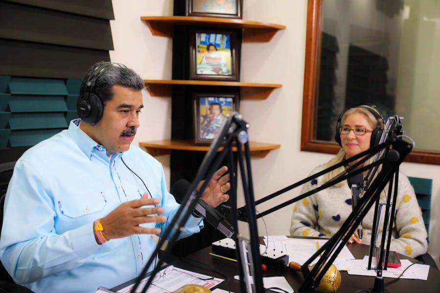 Totalmente renovado, llegamos con todo a “La Hora de la Salsa y la Alegría”. Siempre debemos darle oportunidad a la paz, al compartir y al disfrute familiar, es por ello, que retomamos este espacio para generar una interacción más directa con nuestro pueblo.
