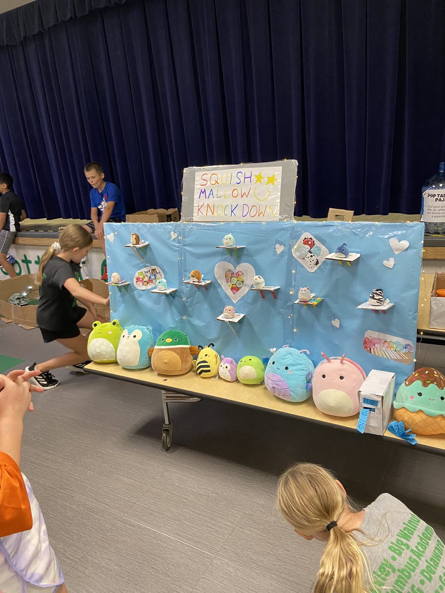 mrs_poff's tweet photo. Such a fun time seeing the 5th graders’ games for @sceDCSD #Cainesarcade #SCE @MrLowe_Teacher https://t.co/vKEJpvY0BB