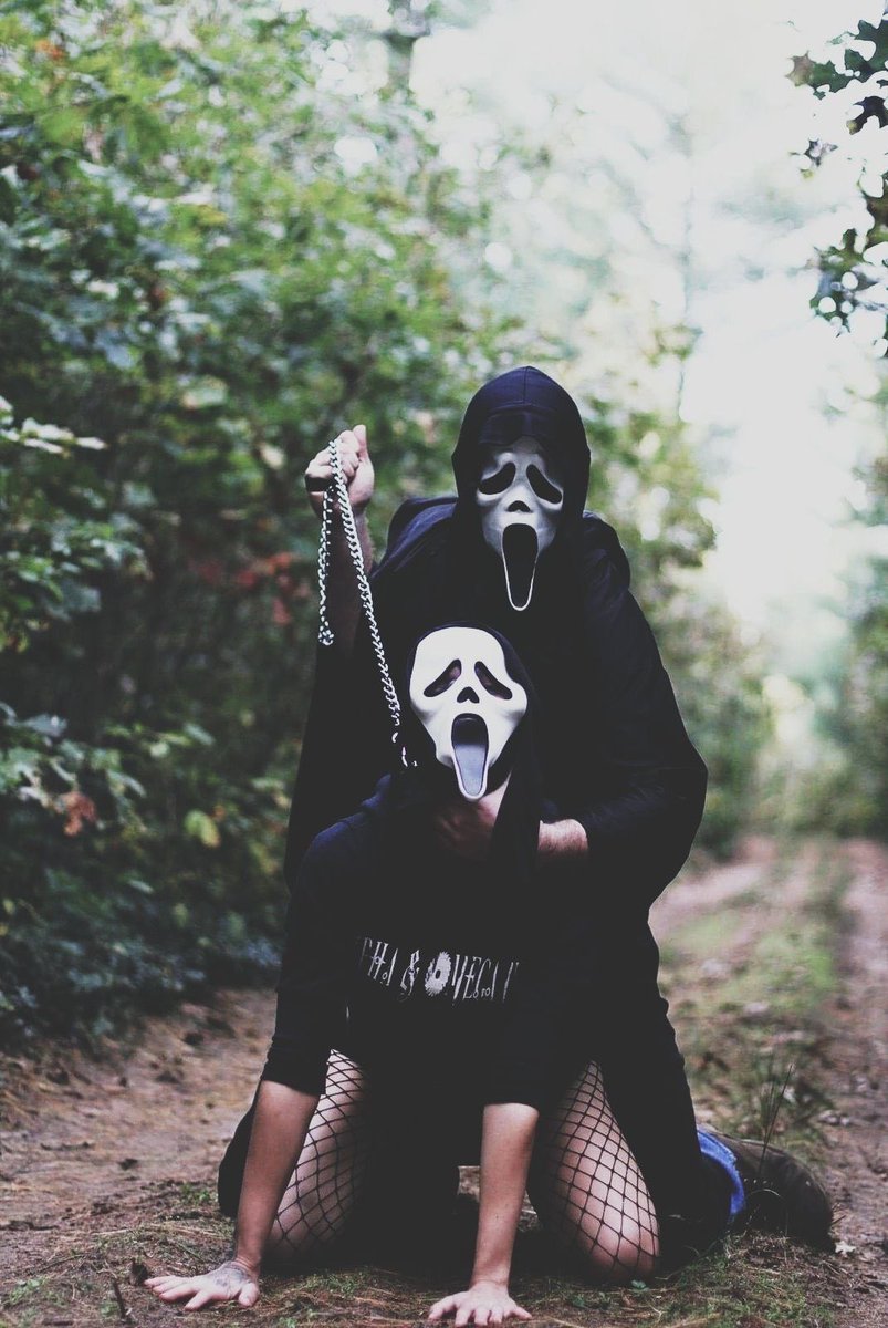 prettylilsxut's tweet photo. Oh, you’ve been watching horror movies since a young age??

How’s the mask kink going ;)

Recreating this pic is a must 😵‍💫#nsfwtwt #Ghostface https://t.co/HWuQ16wJt3