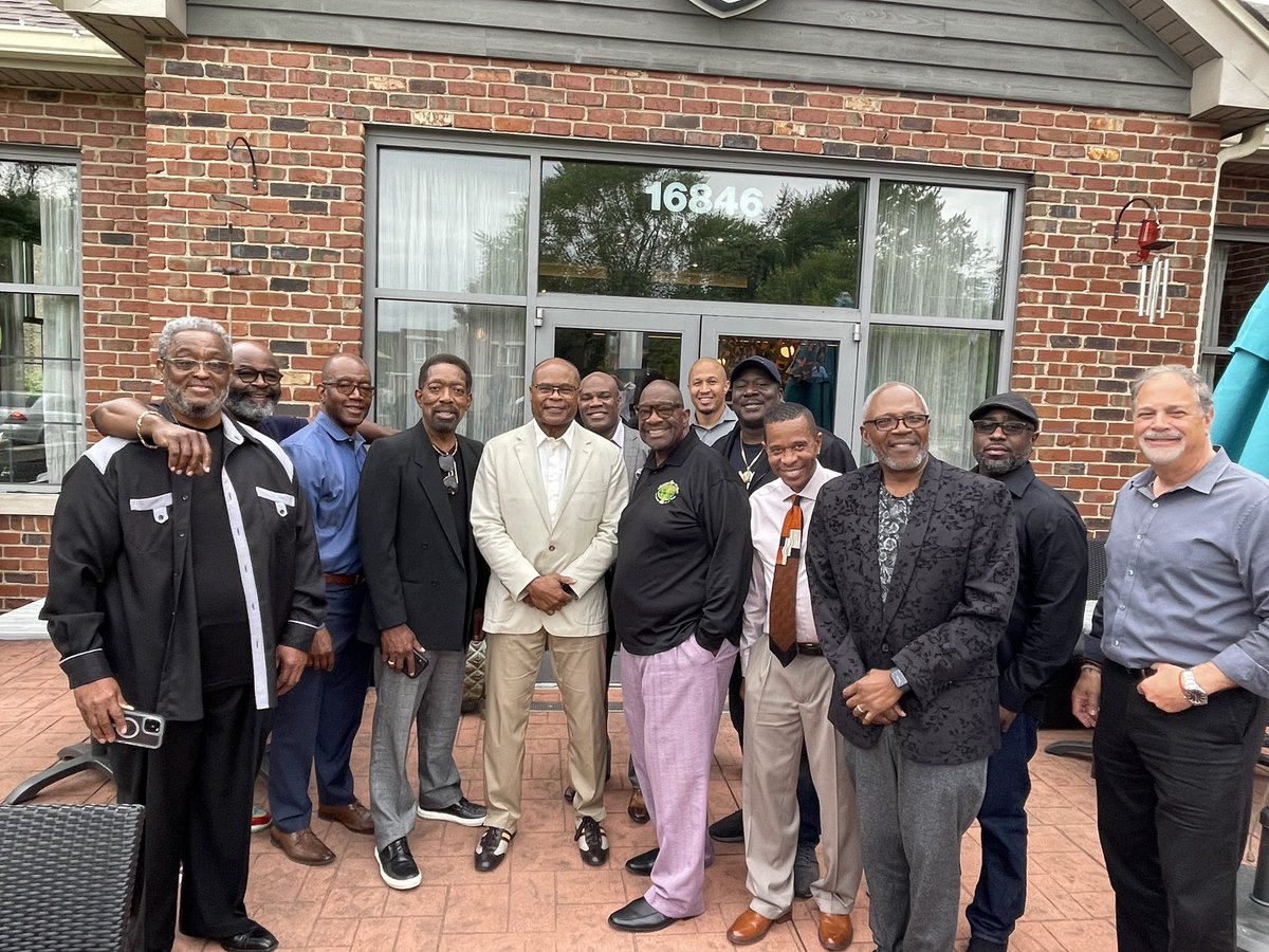 Mike Singletary (@msing50official) on Twitter photo Had a great meeting with the Southland Ministerial Health Network. Help is on the way Chicago!
<a href="/ChangingOurPer1/">Changing Our Perspective</a> Had a great meeting with the Southland Ministerial Health Network. Help is on the way Chicago!
<a href="/ChangingOurPer1/">Changing Our Perspective</a>