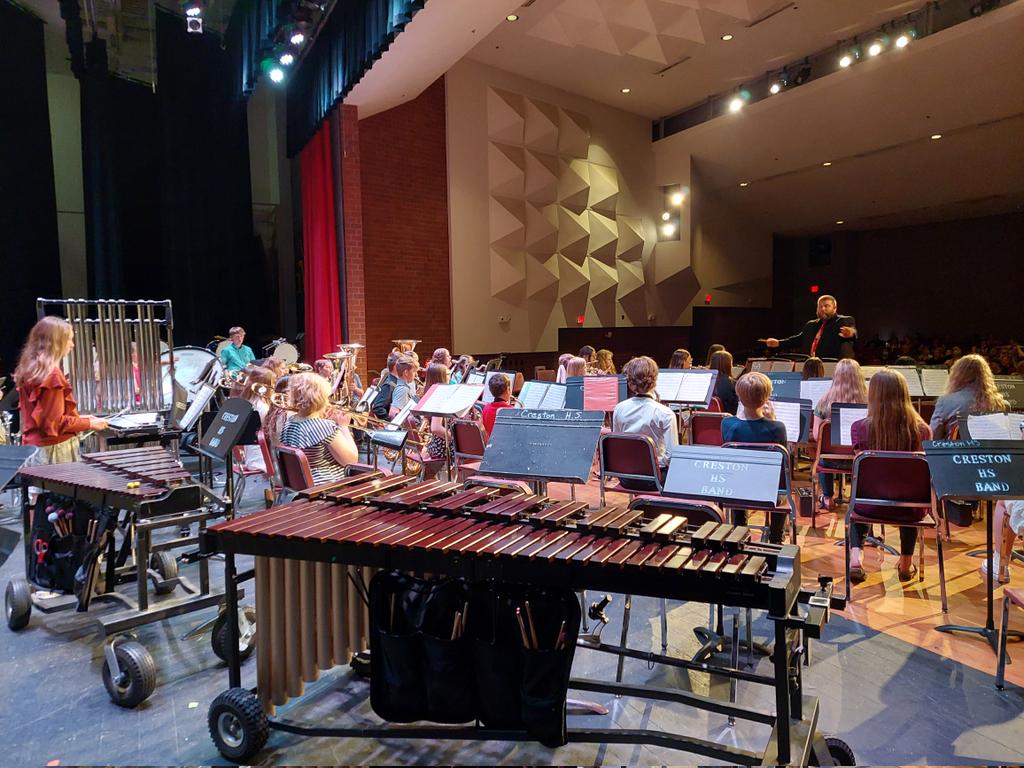 JwarnerJane's tweet photo. Creston Middle School Band under the able direction of Mr. Ryan Linke.  An outstanding ensemble of wonderful young musicians! https://t.co/bf9fH5PtHB