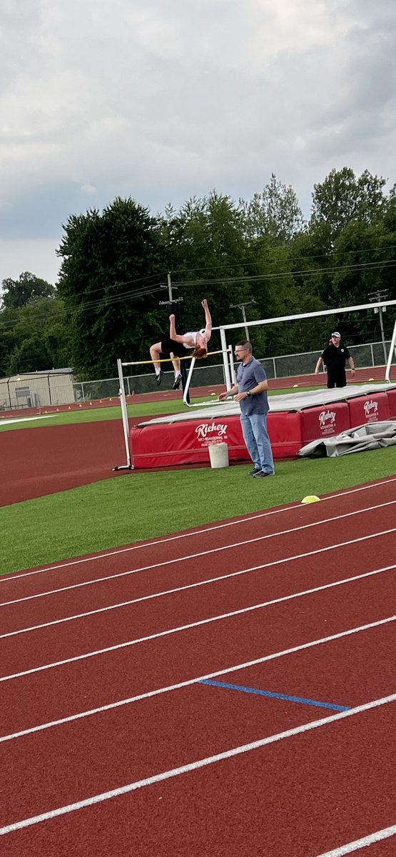 Ajstotts's tweet photo. Got to see some @MadisonCubsBB tonight at track sectionals. Mason Davis and James Schafer. Great job fellas! https://t.co/F4qLr3Q3Uu