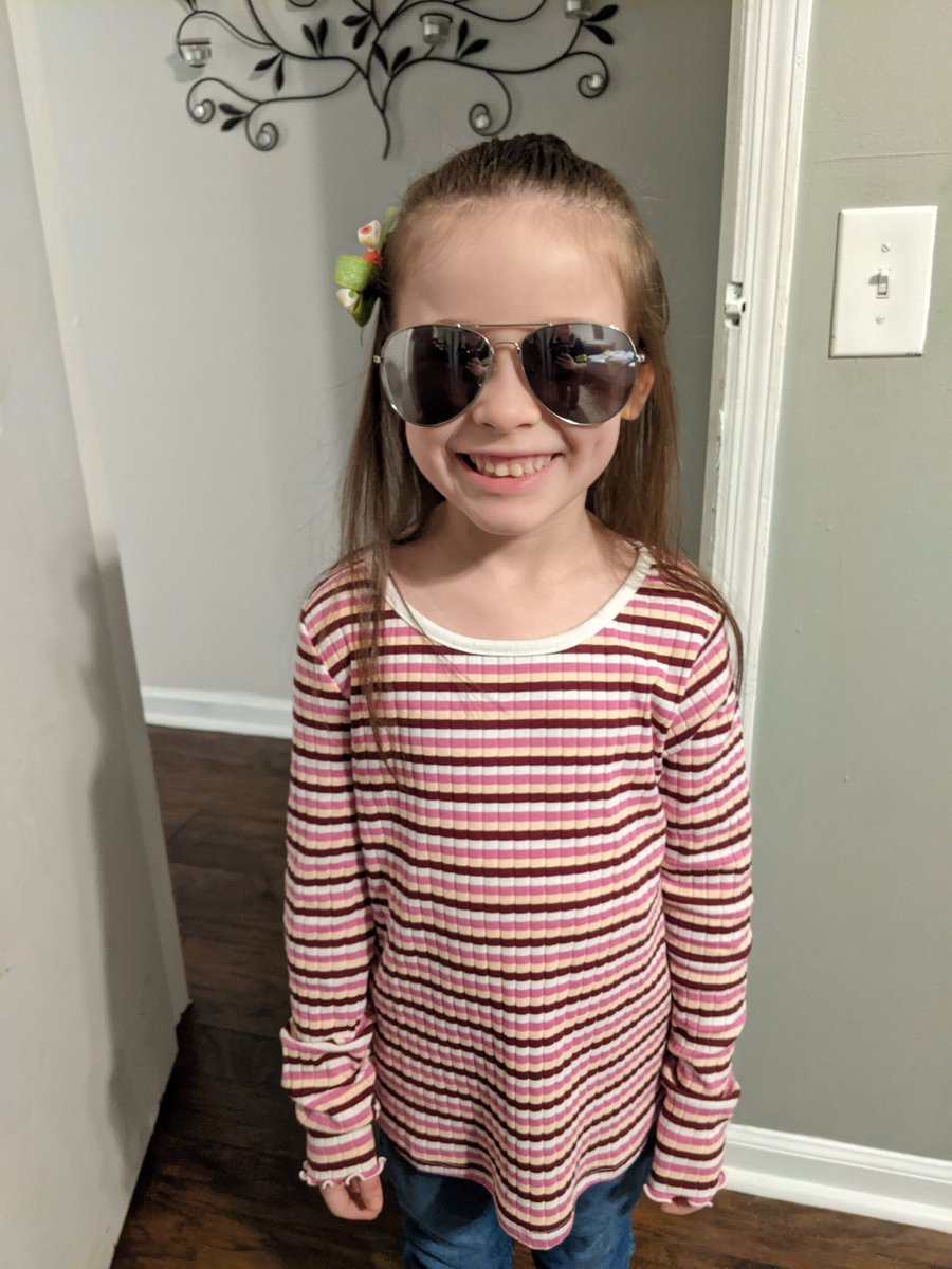 TravisSpurlock4's tweet photo. My five year old needs her an adventure outlet. I thought she was in the potty, but no sir she decided the cat needed a haircut. Needless to say I have one upset cat, some burned up clippers, and a mess to clean up. Let's get her an RV and save the cats lol.#CampWithCampingWorld https://t.co/RZlib6wnOD