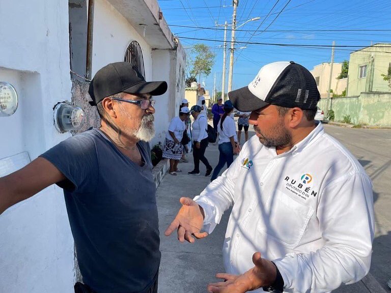 rubentrevinoa's tweet photo. En estos últimos 30 días, he demostrado que las cosas buenas se hacen, no solo se dicen. Recuperamos lugares que estaban completamente abandonados y brindado espacios para que jóvenes los rehabiliten con arte. Ese es el proyecto que se merece #Cancún ☀️ #Confianza https://t.co/e3GVuCwkGh