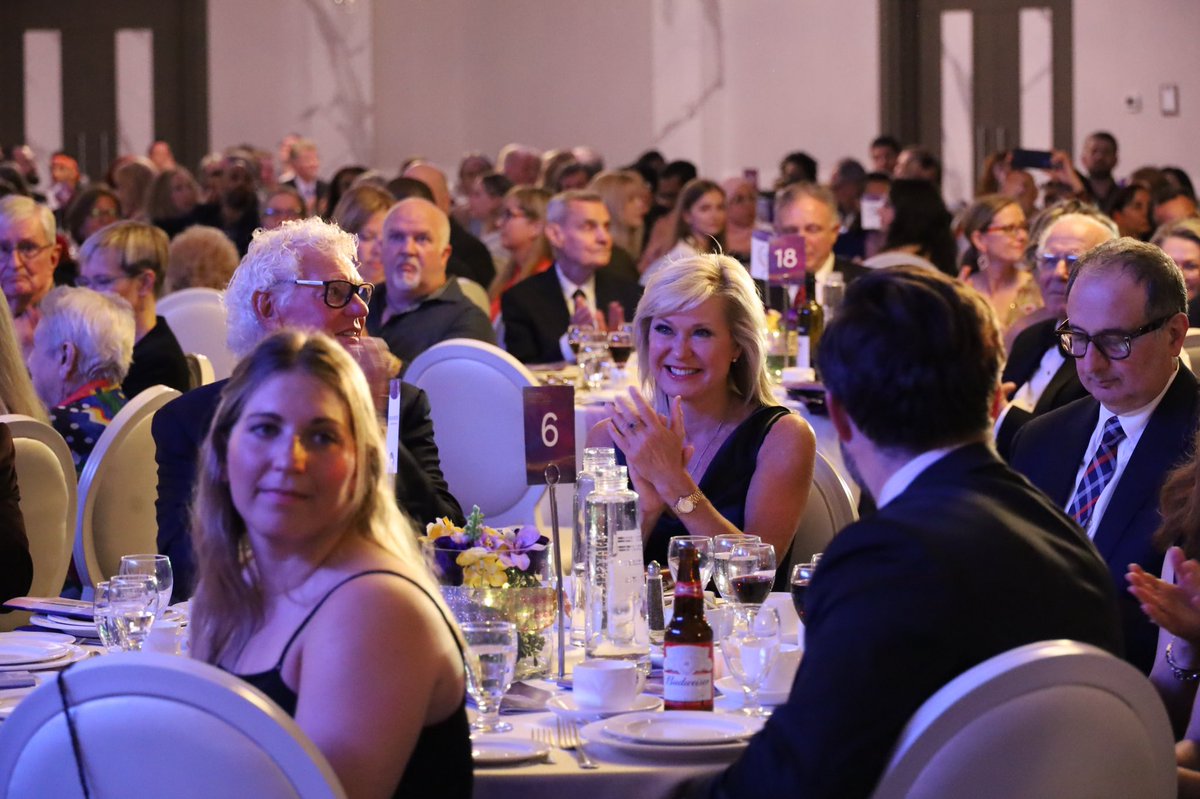 BonnieCrombie's tweet photo. Live music, dance, film, art and more at the #MARTYS2022. It’s great to be back! The energy in the room is incredible. Very proud of #Mississauga's vibrant arts and culture scene. Congratulations to all our talented winners and nominees.🤩 https://t.co/On1YvcN9FD