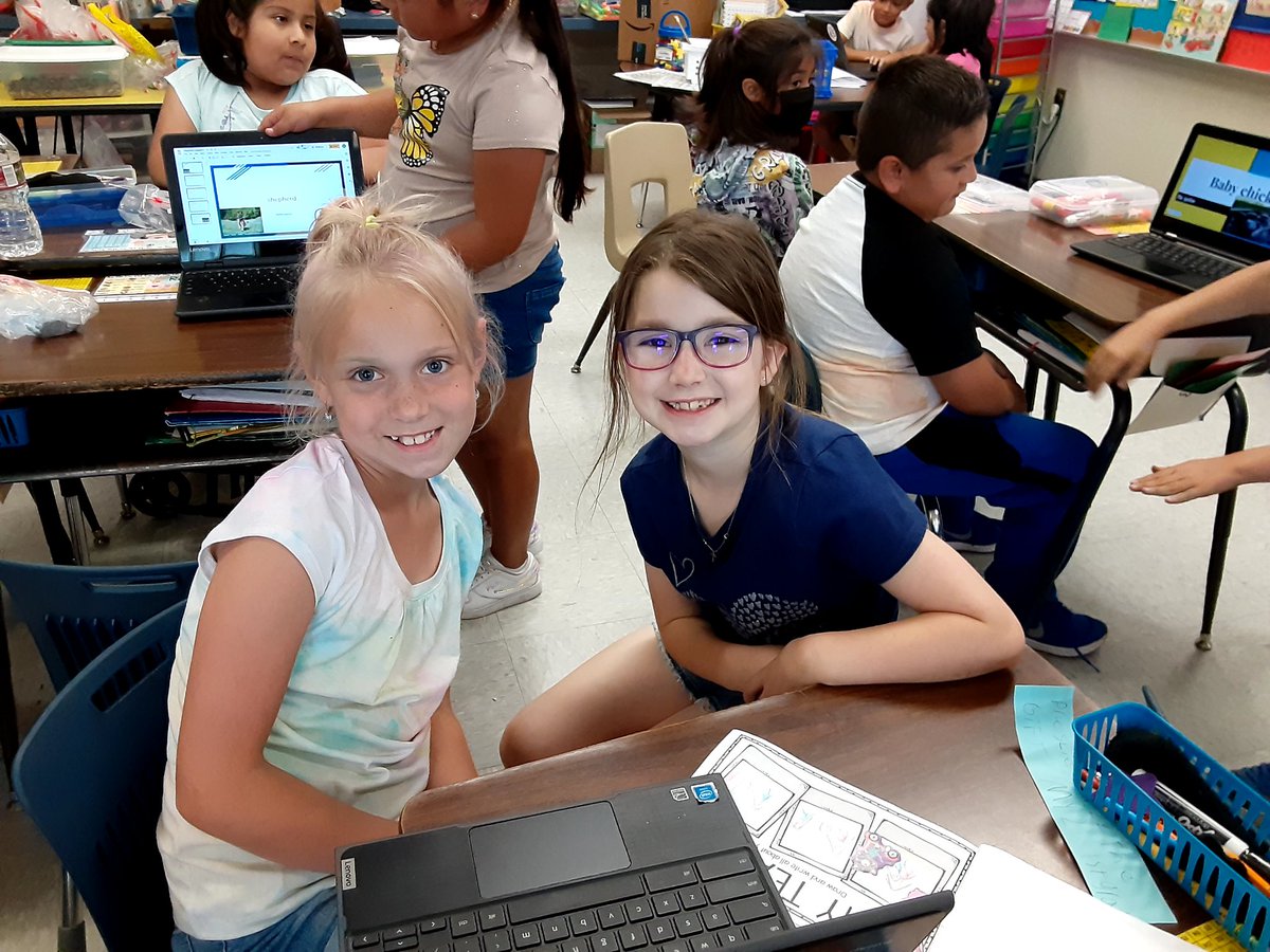 catgrimm23's tweet photo. Thank you Mrs. Duboise for having your class surprise us with their amazing Google slides research projects. My students were so excited to have such special guests in the classroom! #pceproud https://t.co/wPAZ0VH1eW
