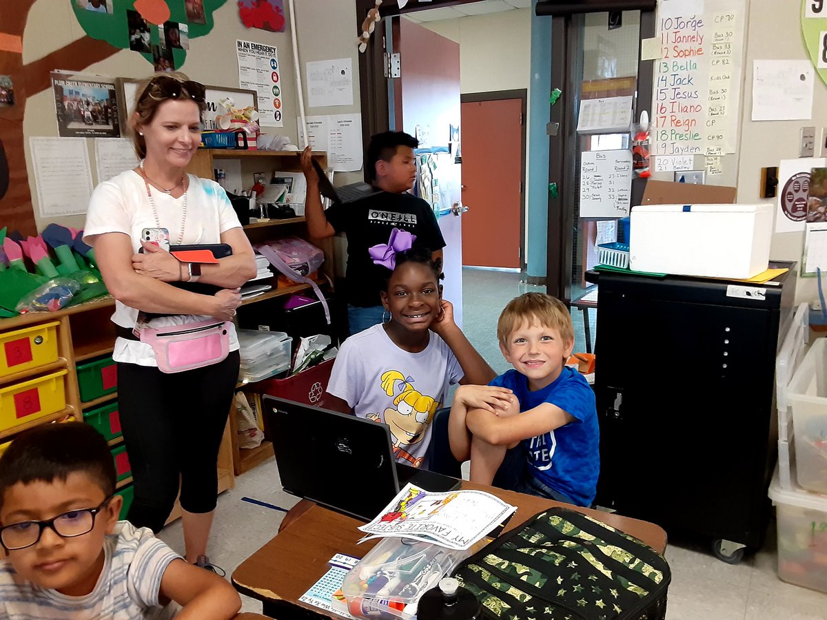 catgrimm23's tweet photo. Thank you Mrs. Duboise for having your class surprise us with their amazing Google slides research projects. My students were so excited to have such special guests in the classroom! #pceproud https://t.co/wPAZ0VH1eW