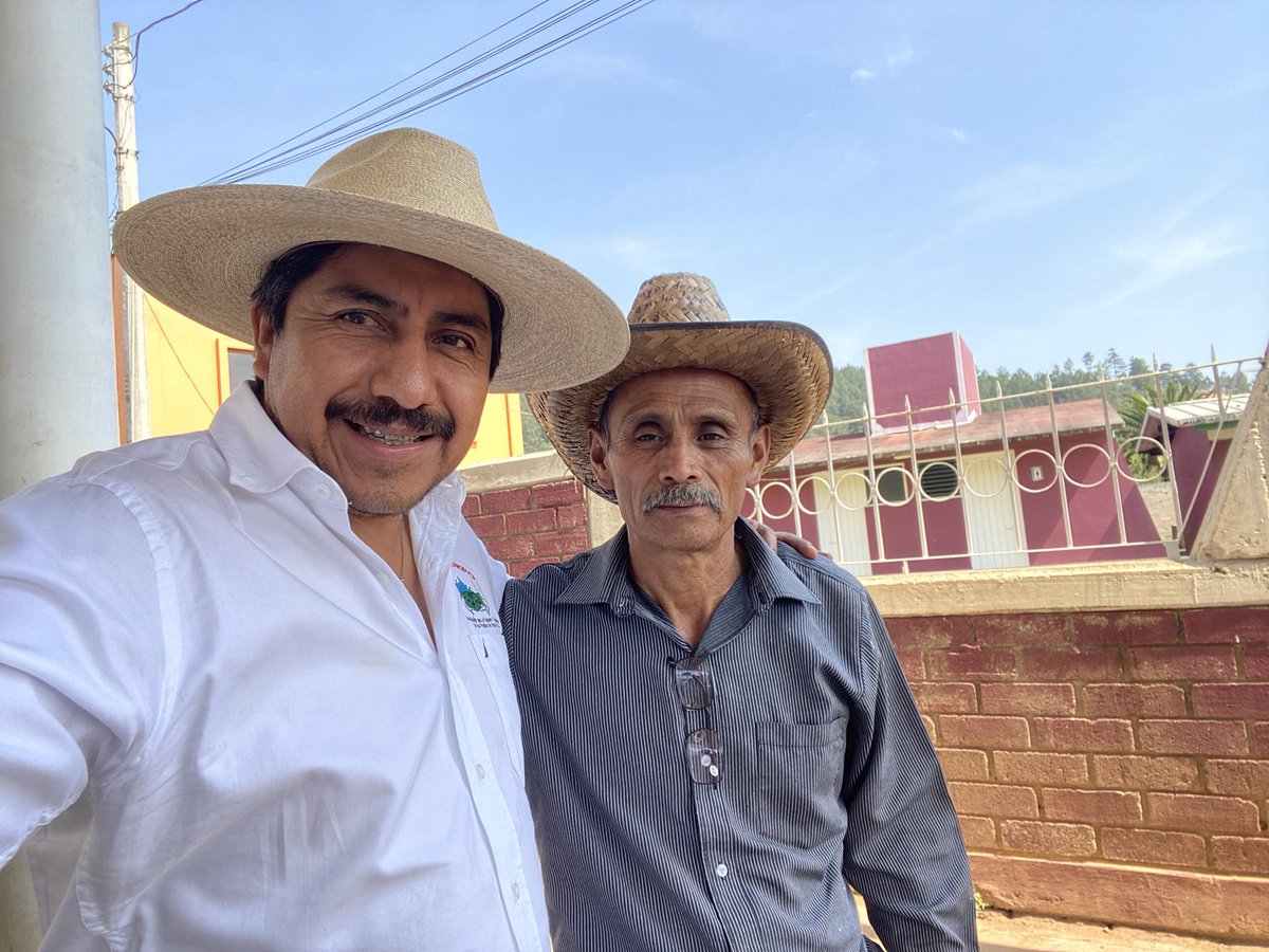Llegué a San Idelfonso Ozolotepec, San Mateo Río Hondo, en donde tuve la oportunidad de platicar con mujeres que buscan una mejor vida para su #familia por eso desde #AFODEPO contribuimos para que produzcan alimentos para venta y consumo personal. <a href="/amelio_p/">Amelio P Matus Hdez</a>