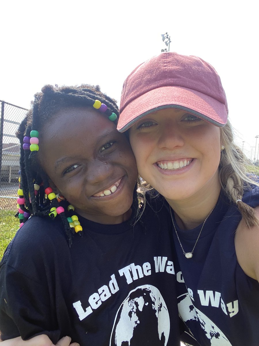 MrsWomack3's tweet photo. A year I’ll never forget 💗 #LeadtheWay @Warren_Elem https://t.co/qziWVkSlxZ