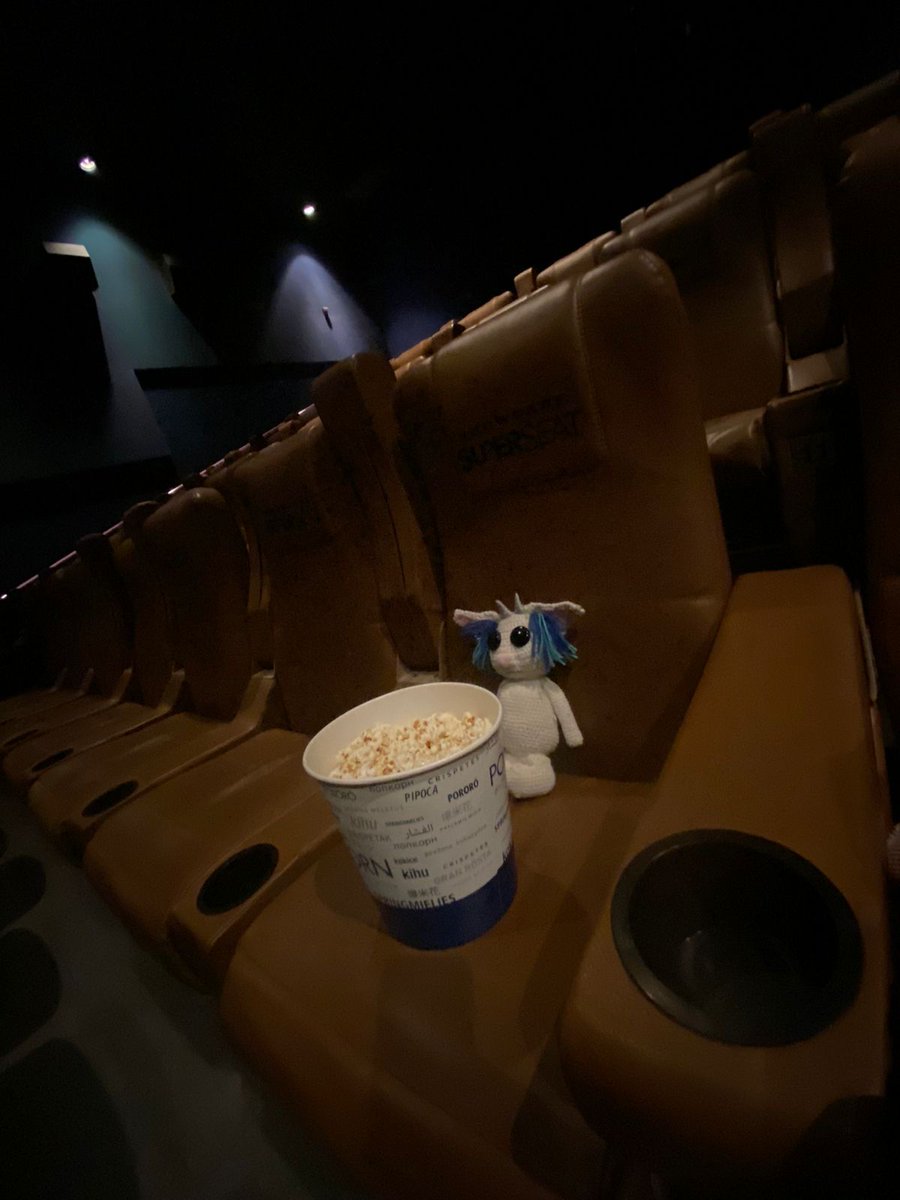 ned is ready @tylerrjoseph @joshuadun @twentyonepilots #CinemaExperience #CinemaExperienceLatam