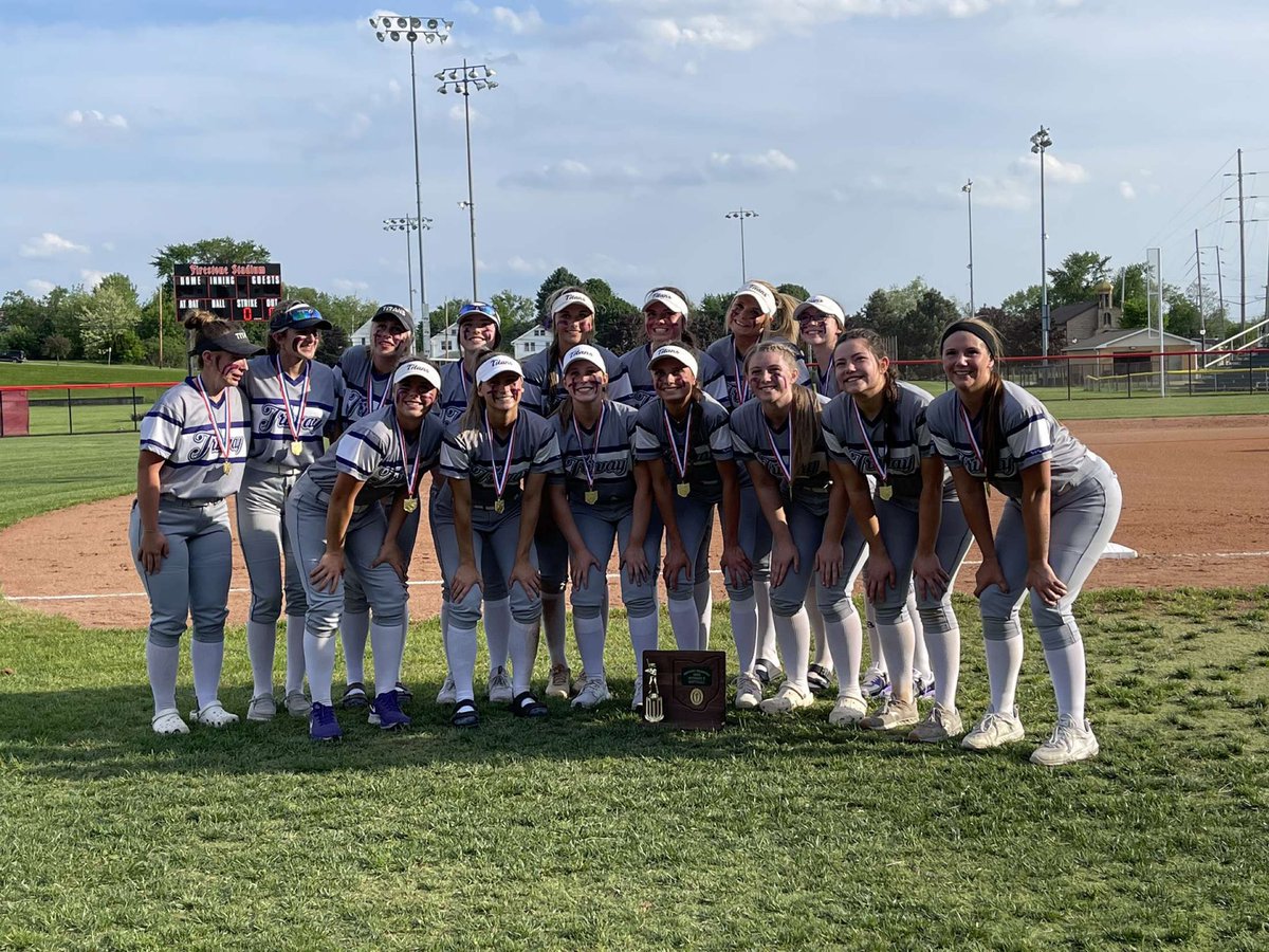 SoftballTriway's tweet photo. Triway Varsity Softball brought home the WIN tonight against Akron Springfield in District Finals with a score of 10-0 💜🥎💜

District Champions! 🥎🥎🥎🥎

Next game is Regional Semi Final  on Wednesday, May 25th at 2:00 pm - not sure of location yet💜 https://t.co/bAZEYErlmd