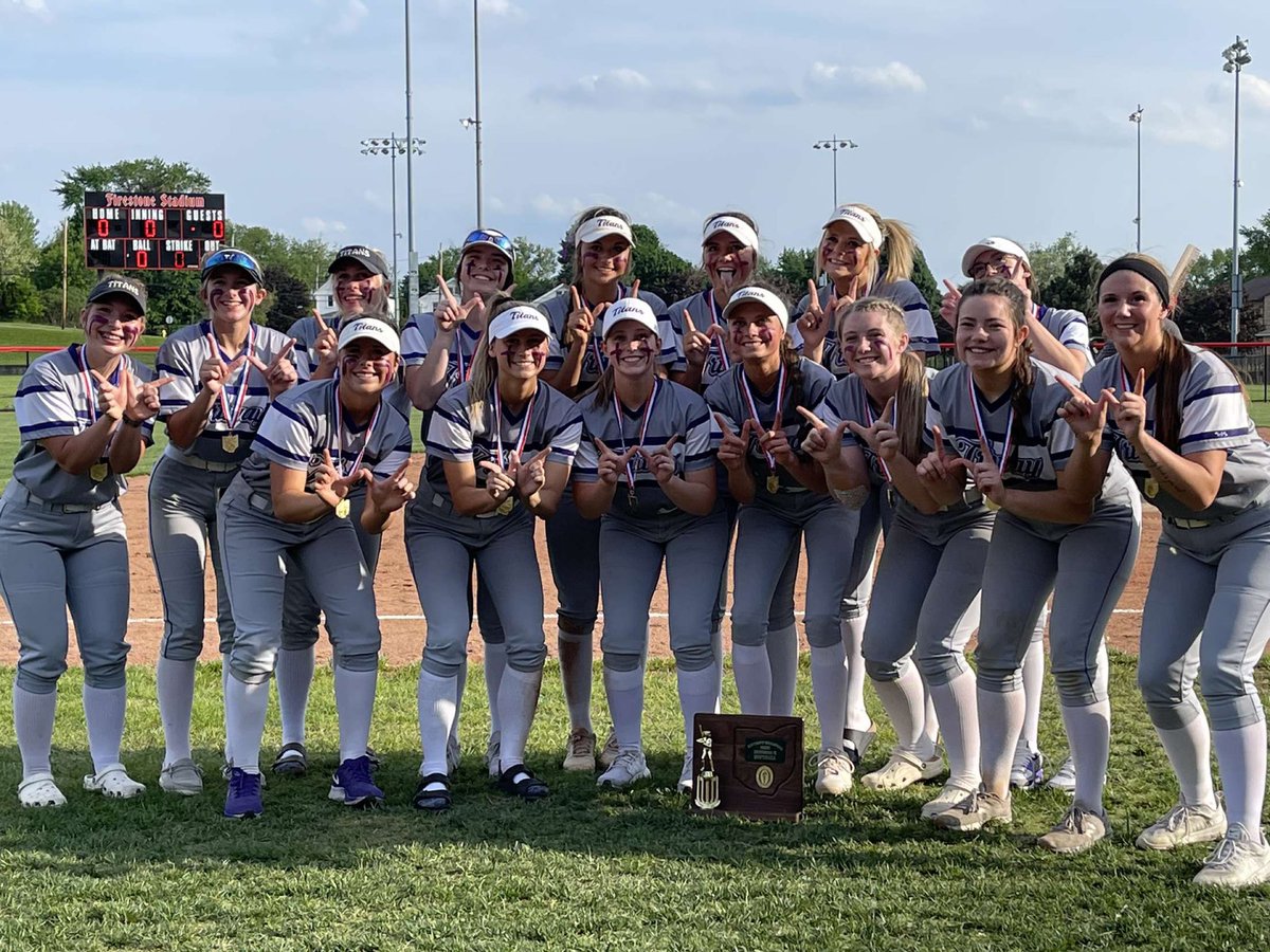 SoftballTriway's tweet photo. Triway Varsity Softball brought home the WIN tonight against Akron Springfield in District Finals with a score of 10-0 💜🥎💜

District Champions! 🥎🥎🥎🥎

Next game is Regional Semi Final  on Wednesday, May 25th at 2:00 pm - not sure of location yet💜 https://t.co/bAZEYErlmd
