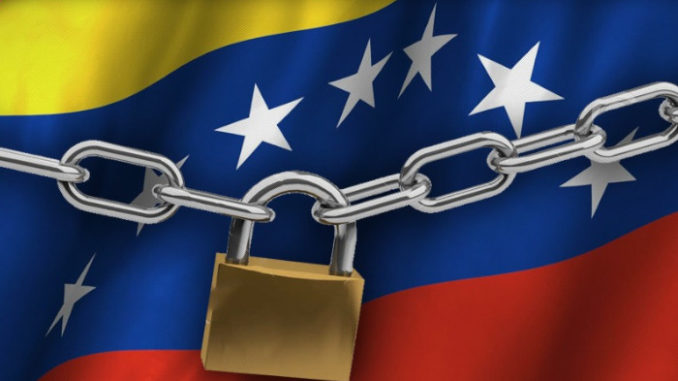 Los que pidieron bloqueo contra Venezuela, maquinaron golpe de estado, asesinato a <a href="/NicolasMaduro/">Nicolás Maduro</a> y llamaron a la abstención electoral, ahora condicionan diálogo fuera del pais. Ratifico, el diálogo tiene que hacerse acá y muy amplio. Golpista es golpista, aunque venga disfrazado