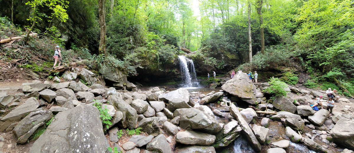 erqs_'s tweet photo. Going to the grotto
Gonna get a lil blotto https://t.co/9keqiePWBK