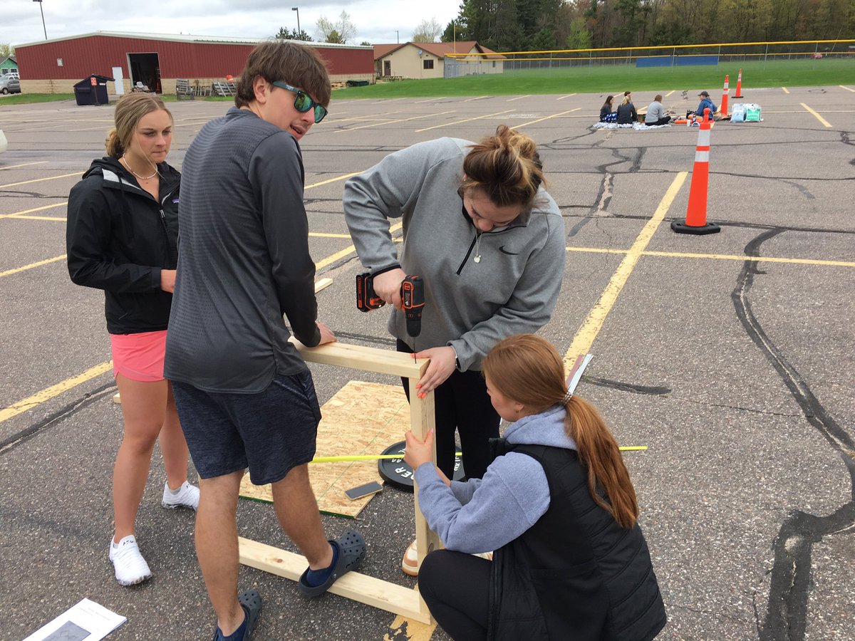 stmiller49's tweet image. Great STEM Day building catapults today @npsd1