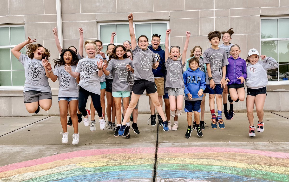 GreystoneES's tweet photo. Thank you to our Grizzlies Student Council for our planters and chalk work out front! Terrific! @ms_mcgoldrick @WestChesterASD https://t.co/ES51yqmLdD