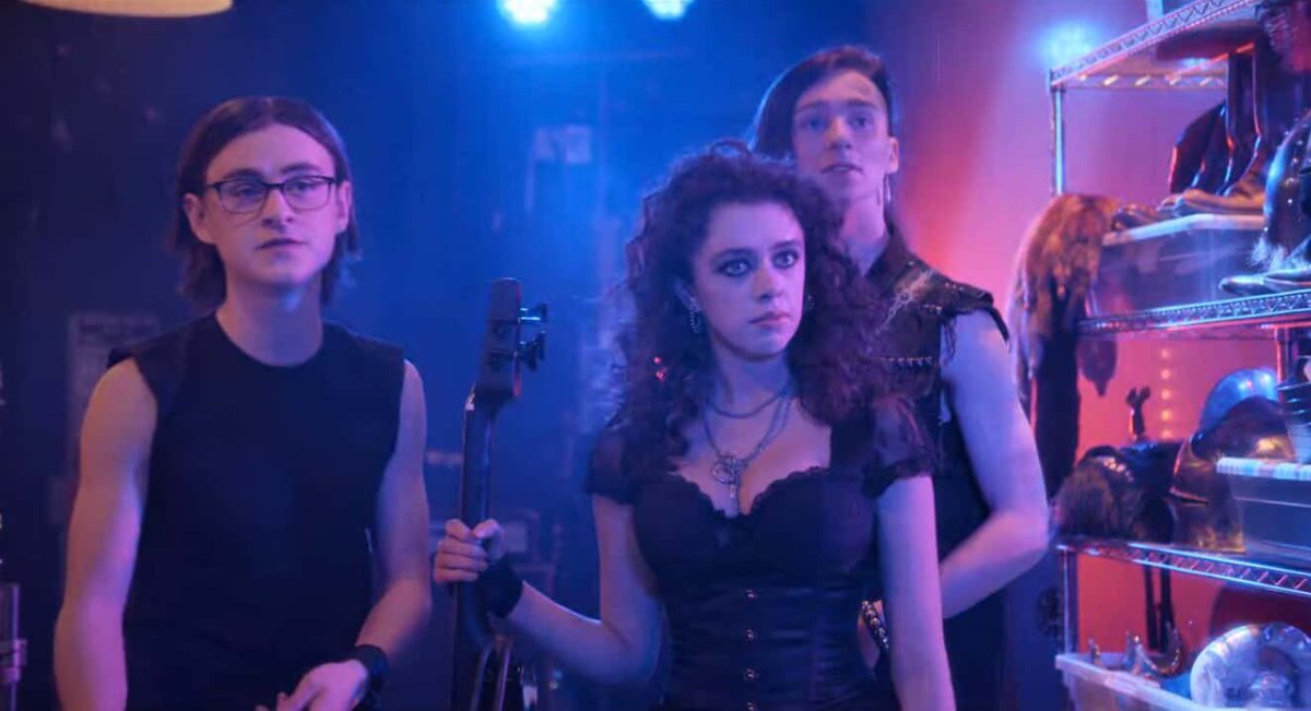 / / hey 🫶 give me them 🫶😁