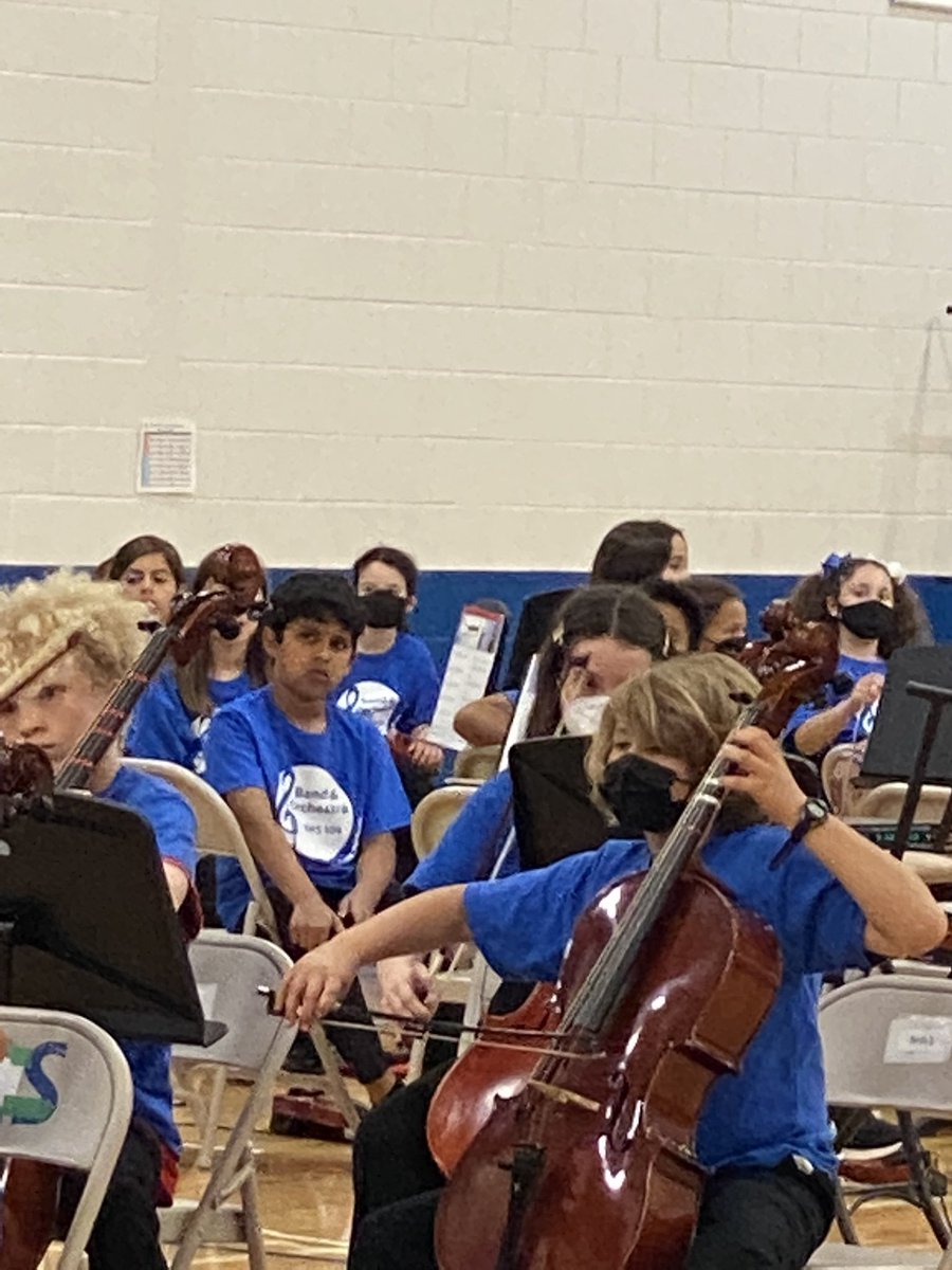 EileenBrett's tweet photo. #wilmot109 An awesome instrumental music concert for Wilmot and South Park!  Way to go! https://t.co/SKiCdReqlk