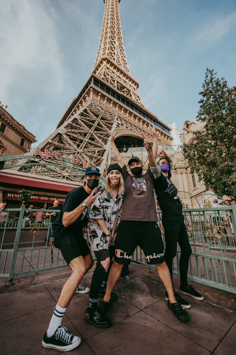 stand atlantic tweet media