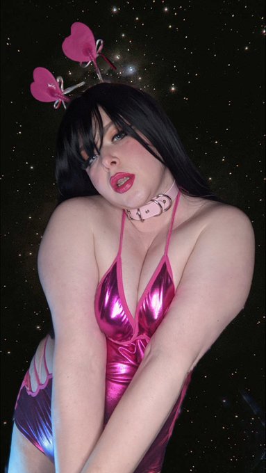 It's thirsty throwback Thursday  💖🌌💋 https://t.co/BRZPZhoG1A