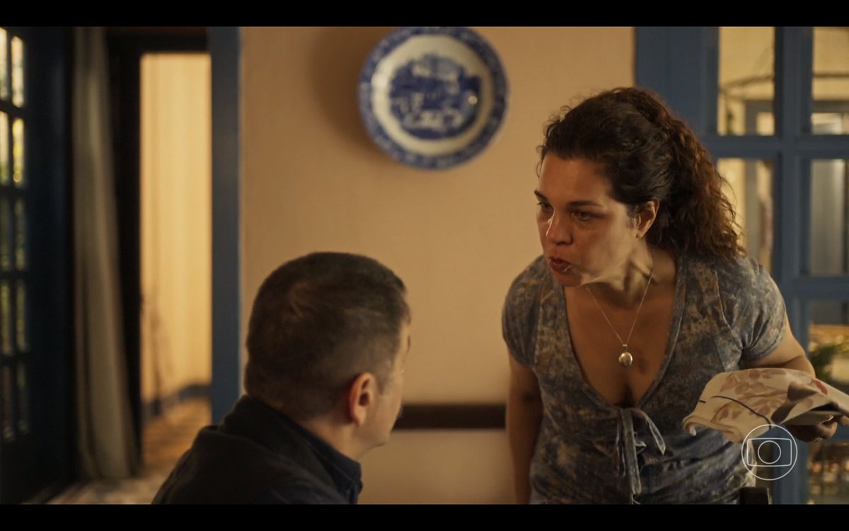 ZAMENZA's tweet image. "Esquente meu almoço agora."
"Tá lá pra você esquentar..."
"Ô BRUACA..."
"BRUACA É TUA MÃE QUE LHE BOTOU NO MUNDO."

Maria Bruaca botou o cropped. #Pantanal