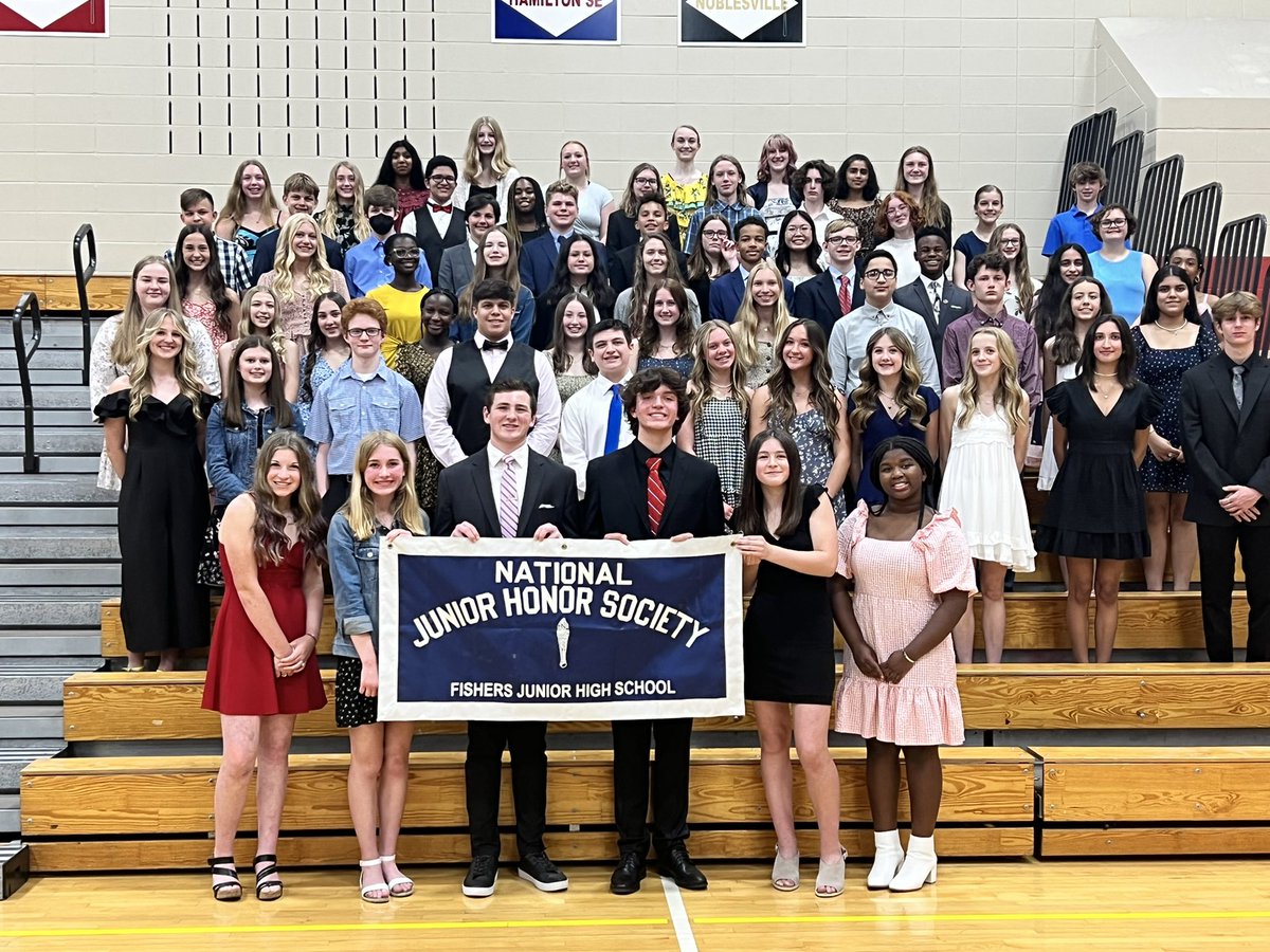 TheRealBMaynard's tweet photo. Very proud parent tonight of @TylerMaynard33 We are beyond grateful for an amazing community and school corporation that pours into him! @HSESchools @FJHChargers @nhs_njhs https://t.co/IVFZYRhOkx