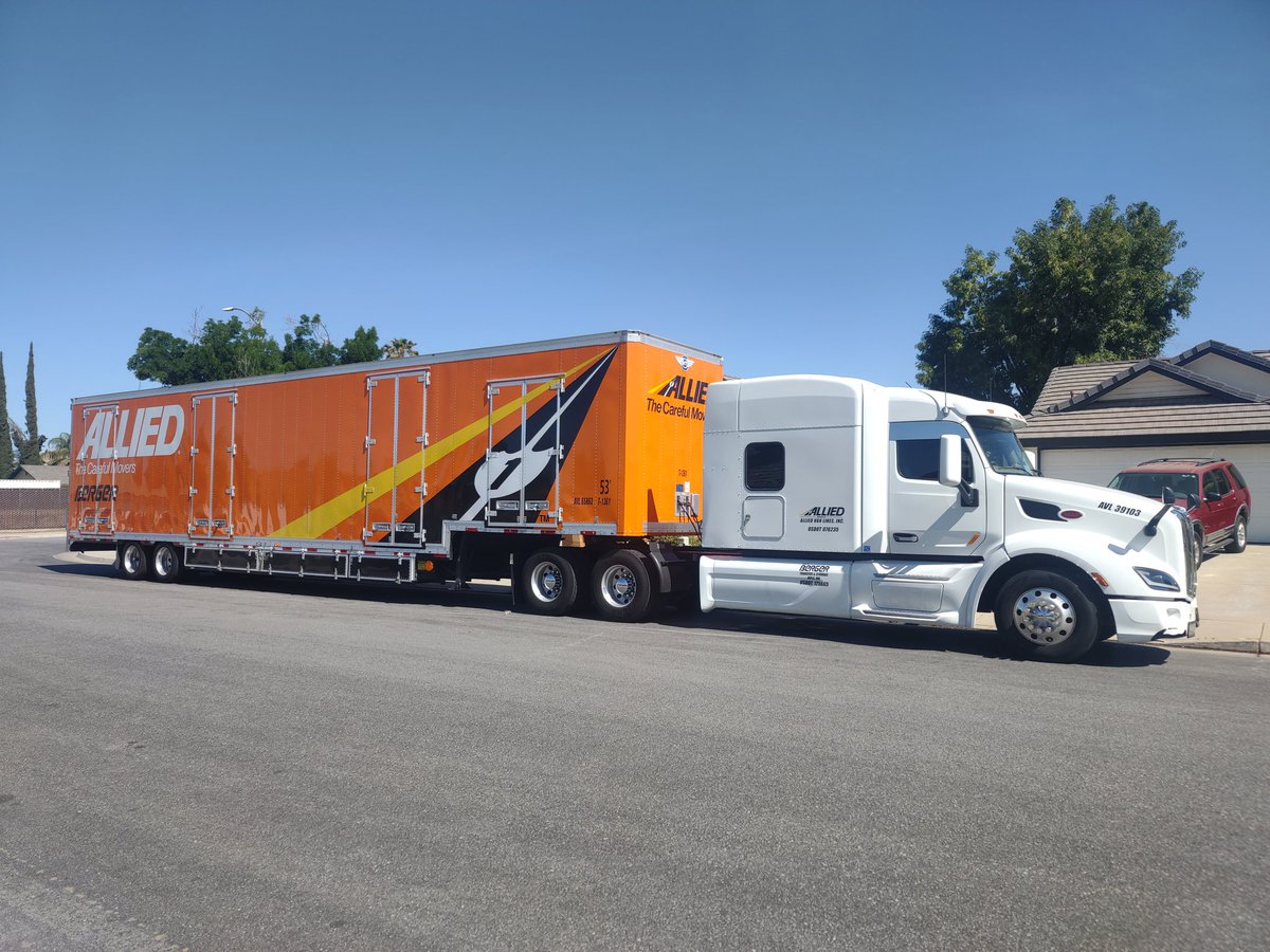 ExpressMovingCA's tweet image. Sending this customer to Wisconsin!
#bakersfieldmover #mover #leavingcalifornia