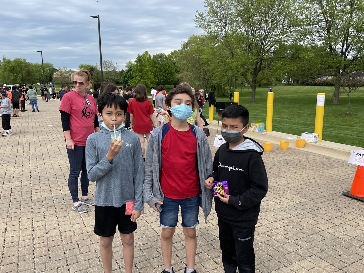 This week, Stratford students and staff celebrated the end of the school year with a school carnival featuring games, a dunk tank, kickball, slam ball, treats and more!