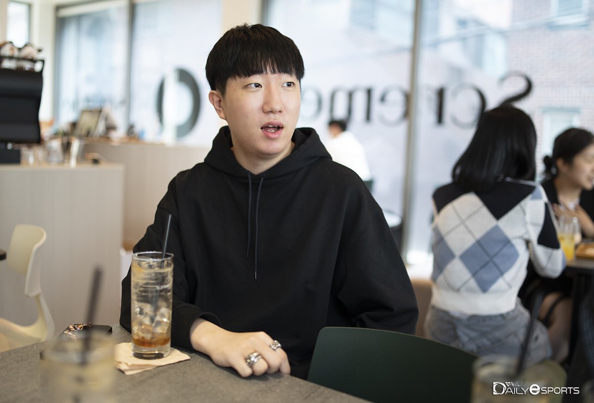 kenzi131's tweet image. [김용우가 만난 사람] '제스쳐' 홍재희, "뉴욕이 잘한다는 걸 인식시켜야죠"  sports.news.naver.com/news?oid=347&amp;amp;a…  #Overwatch2 .@gesture @NYExcelsior