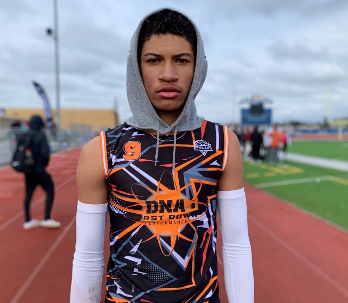 tdhald's tweet photo. Great group of players out of @football_wshs will be must 👀 prospect for all colleges at the National Preps D1 Showcase this weekend.
Dynamic QB/ATH @EmmanuelBasker1 ,Big/Strong OL @CrimHarrison , & long/athletic WR @juniorfields25 will all be making plays! #WhyNP #MustOffer https://t.co/1a50avDB8A