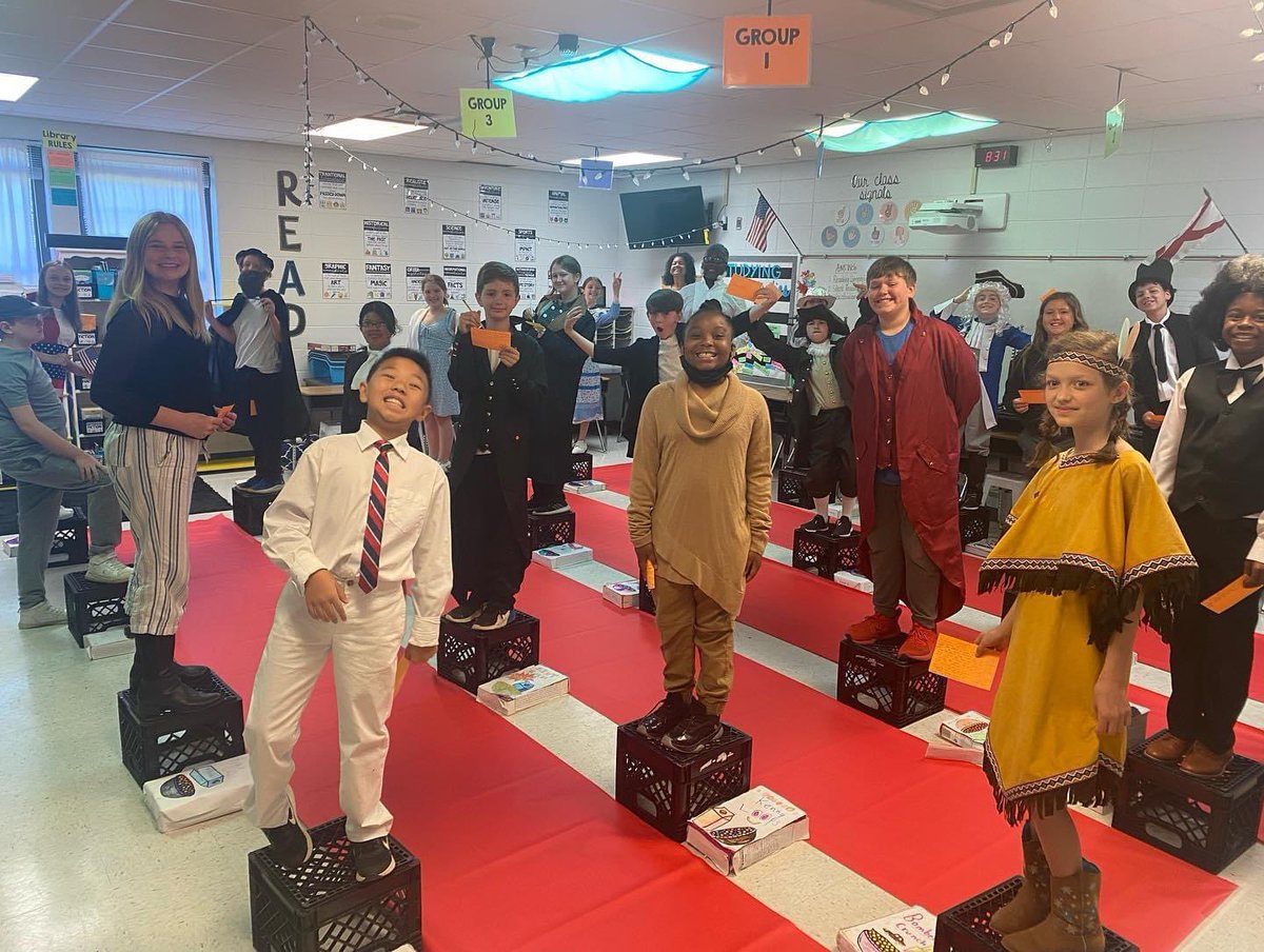 MIS_MathMovers's tweet photo. @MoodyMiddleSch 5th Grade Blast from the Past Museum Day!  Thanks to Mrs Maldonado, my kiddos learned about important historical figures and had fun presenting it to their parents!   @sccboe https://t.co/NyGEi3xpFL