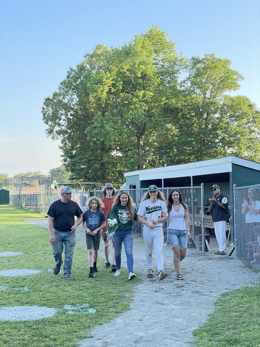 KecoughtanHigh's tweet photo. More from KHS’s baseball senior night!! @HamptonCSchools @AthleticsKHS https://t.co/Hrx7eMlhbU