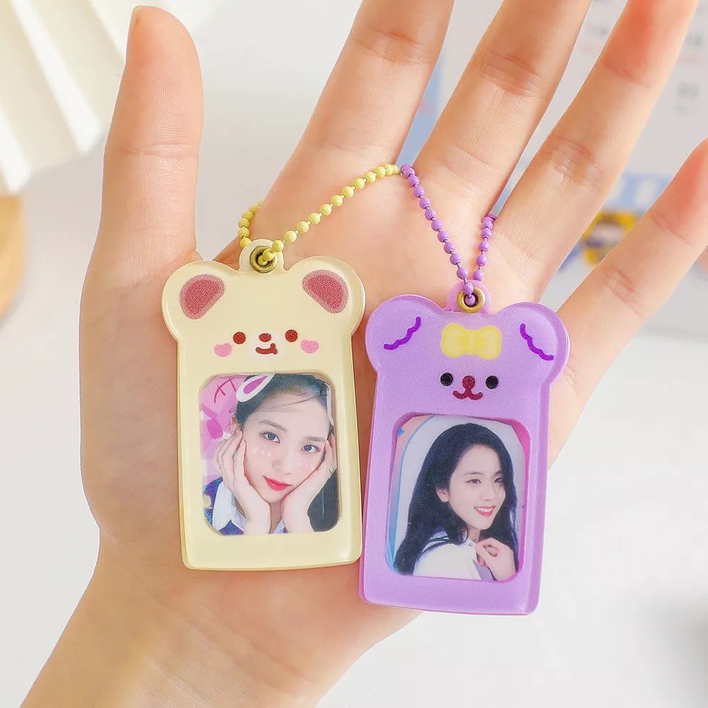 whoami_salty's tweet photo. ／
新商品入荷🧸♥！
＼

【アクリルフォトカードフォルダー】
小ささが可愛いフォトカードフォルダーが登場🐻‍❄️🫧
写真もしっかり保護されてオタ活お出かけにもぴったり🩰⑅！

🛒🔜 https://t.co/849KypK27M

#韓国雑��� #新商品 https://t.co/96Fc2S6NHw