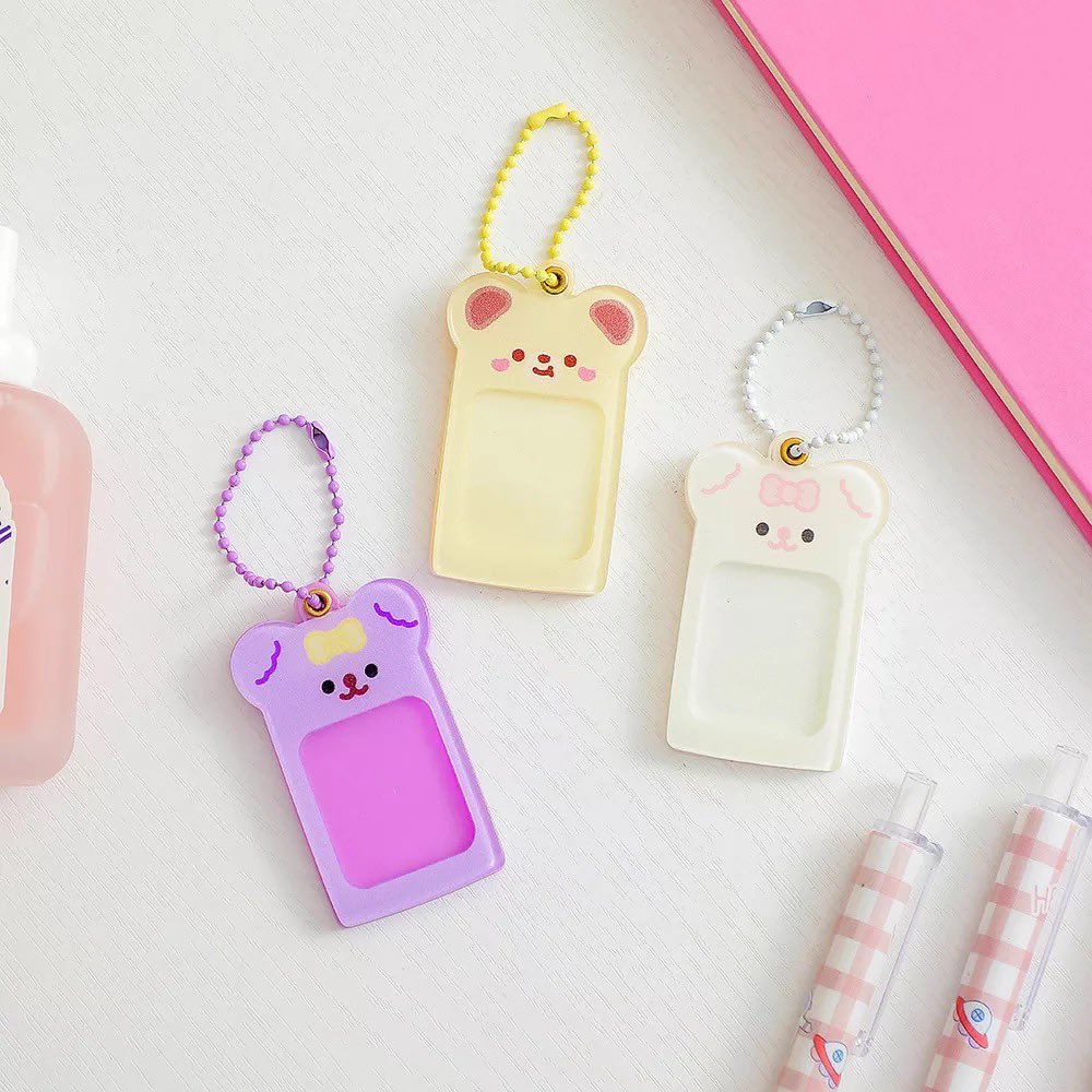 whoami_salty's tweet photo. ／
新商品入荷🧸♥！
＼

【アクリルフォトカードフォルダー】
小ささが可愛いフォトカードフォルダーが登場🐻‍❄️🫧
写真もしっかり保護されてオタ活お出かけにもぴったり🩰⑅！

🛒🔜 https://t.co/849KypK27M

#韓国雑��� #新商品 https://t.co/96Fc2S6NHw