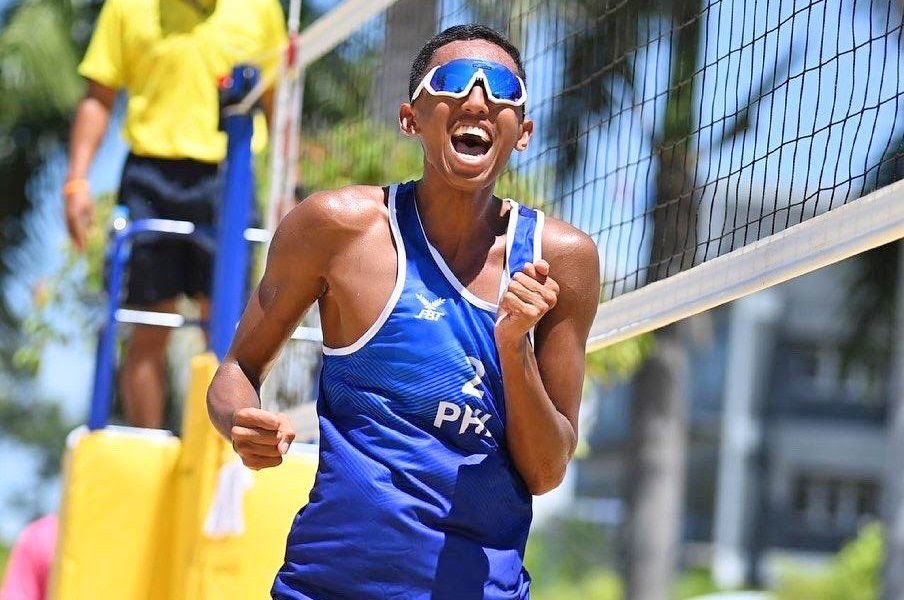 volleyball_phi's tweet photo. Today’s a good day para lumaban para sa bayan sa #SEAGames31! 🇵🇭

BEACH VOLLEYBALL
M - 10:45AM - vs Vietnam 🇻🇳 - bronze medal match
W - 11:30AM - vs 🇻🇳 - bronze medal match

VOLLEYBALL
M - 12:00 - vs Myanmar 🇲🇲 - 5th-6th classification https://t.co/ZhezMcSDdS