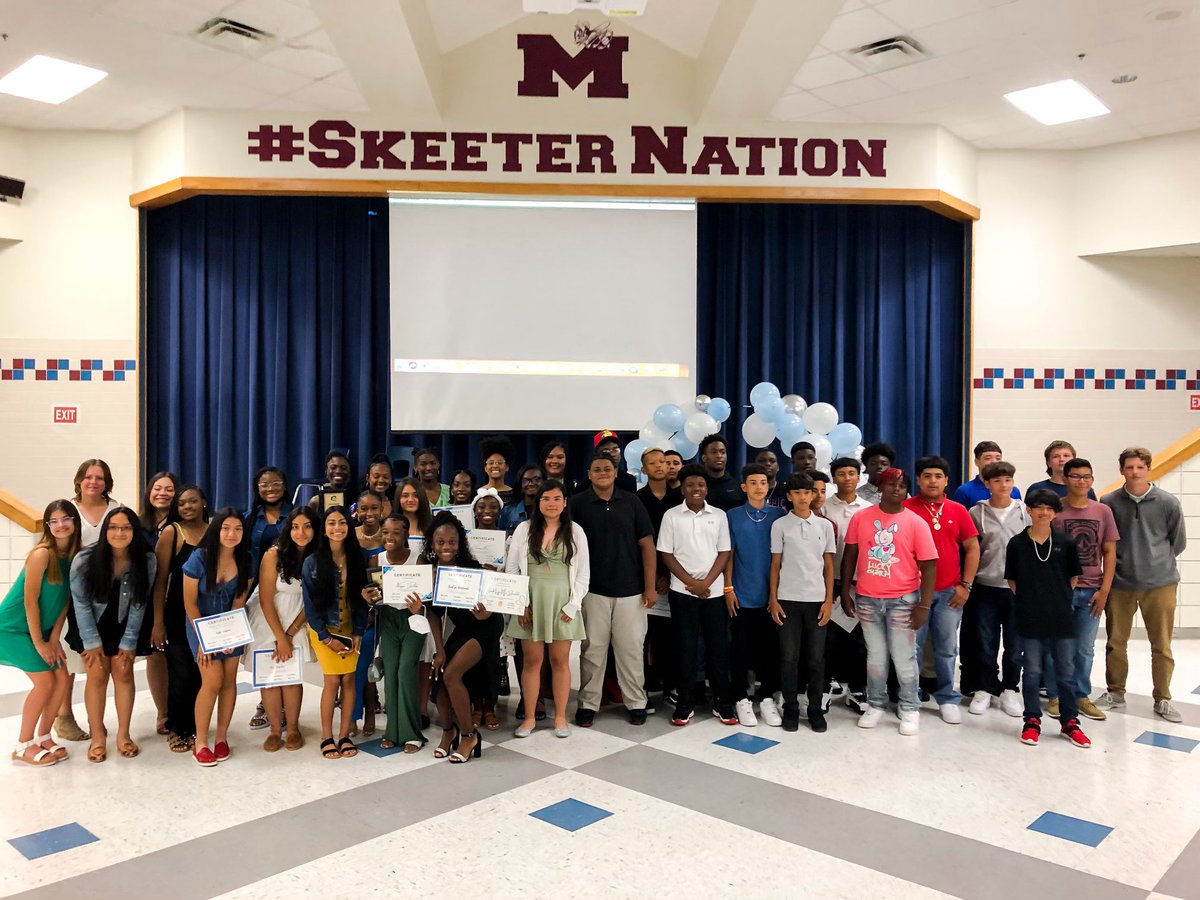 Beautiful evening celebrating our student athletes at the Trojans Athletic Banquet #chooseGRIT <a href="/agnewedu/">Agnew Middle School</a> <a href="/TrojanNationAMS/">Agnew MS Athletics</a> <a href="/LadyTrojansAms/">LADY TROJANS</a>