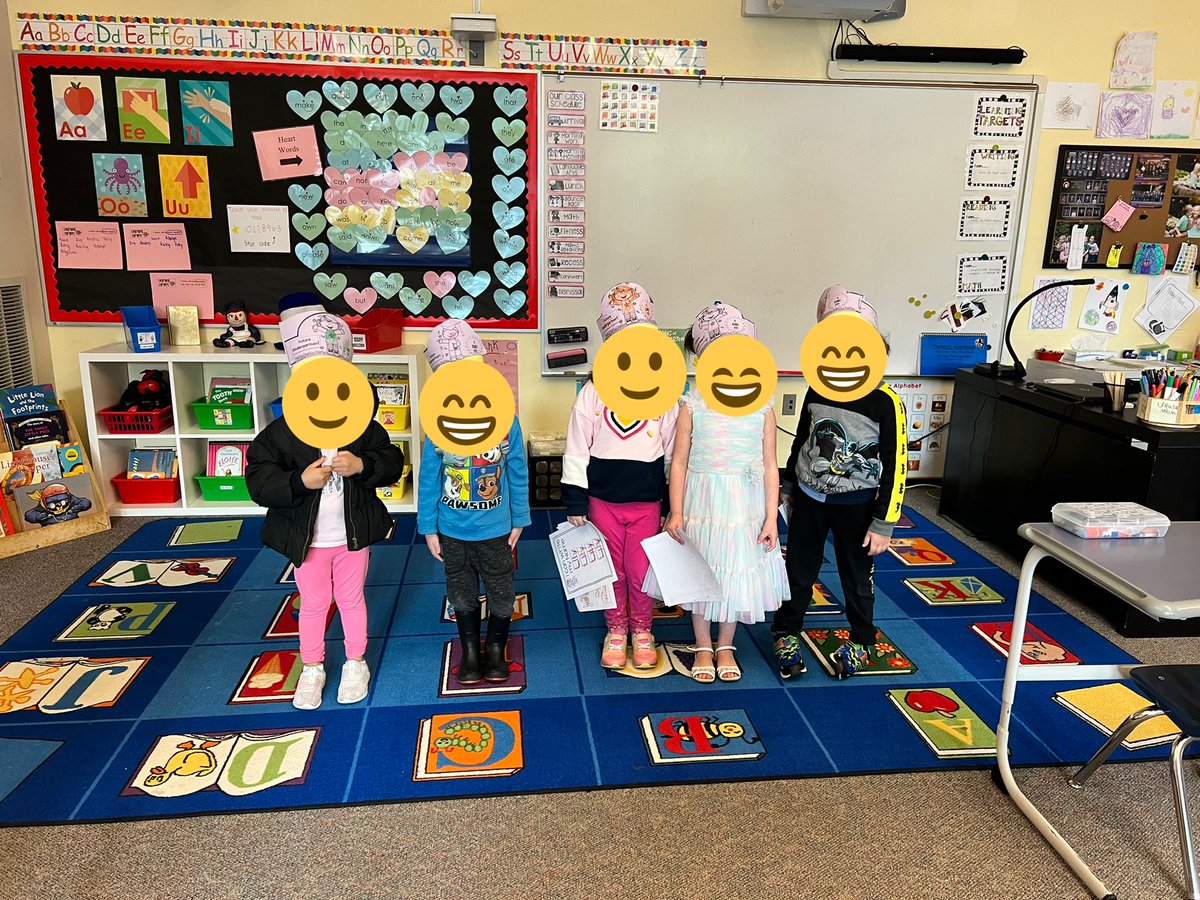 And just like that, evening preschool is over! Missing a few but these littles had so much fun learning and making friends 🎉
#earlylearning #preschoolgraduation