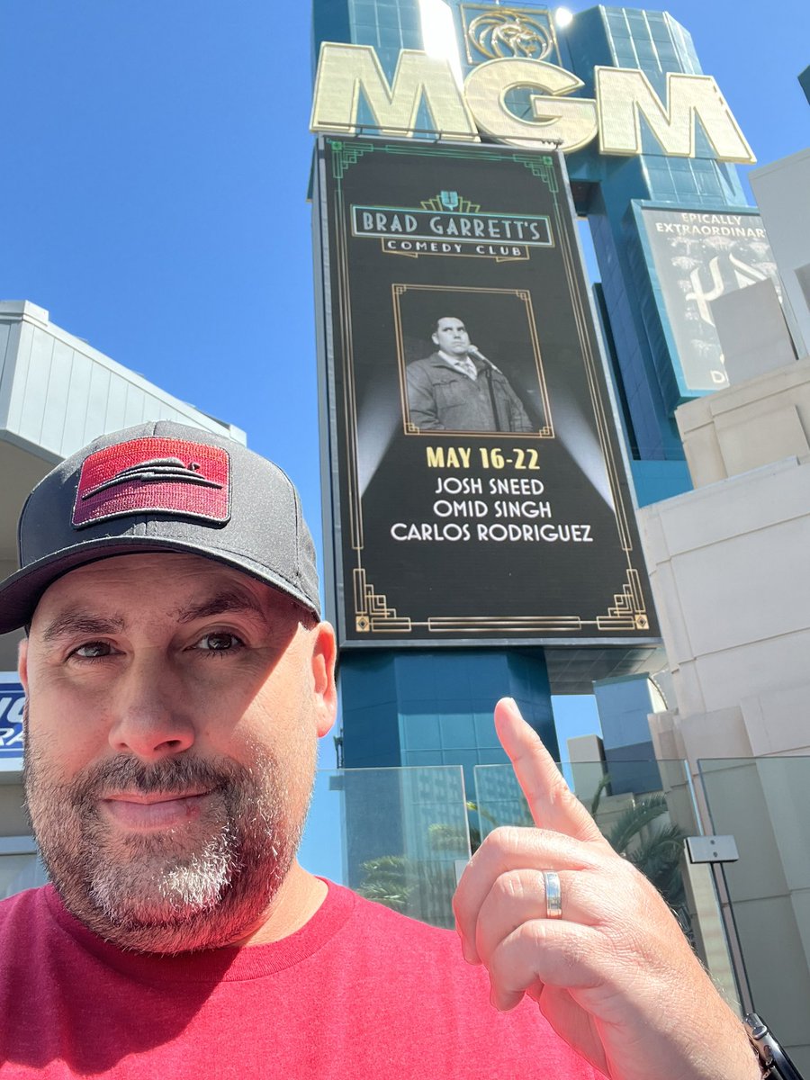 JoshSneed's tweet image. Vegas, baby. Vegas.