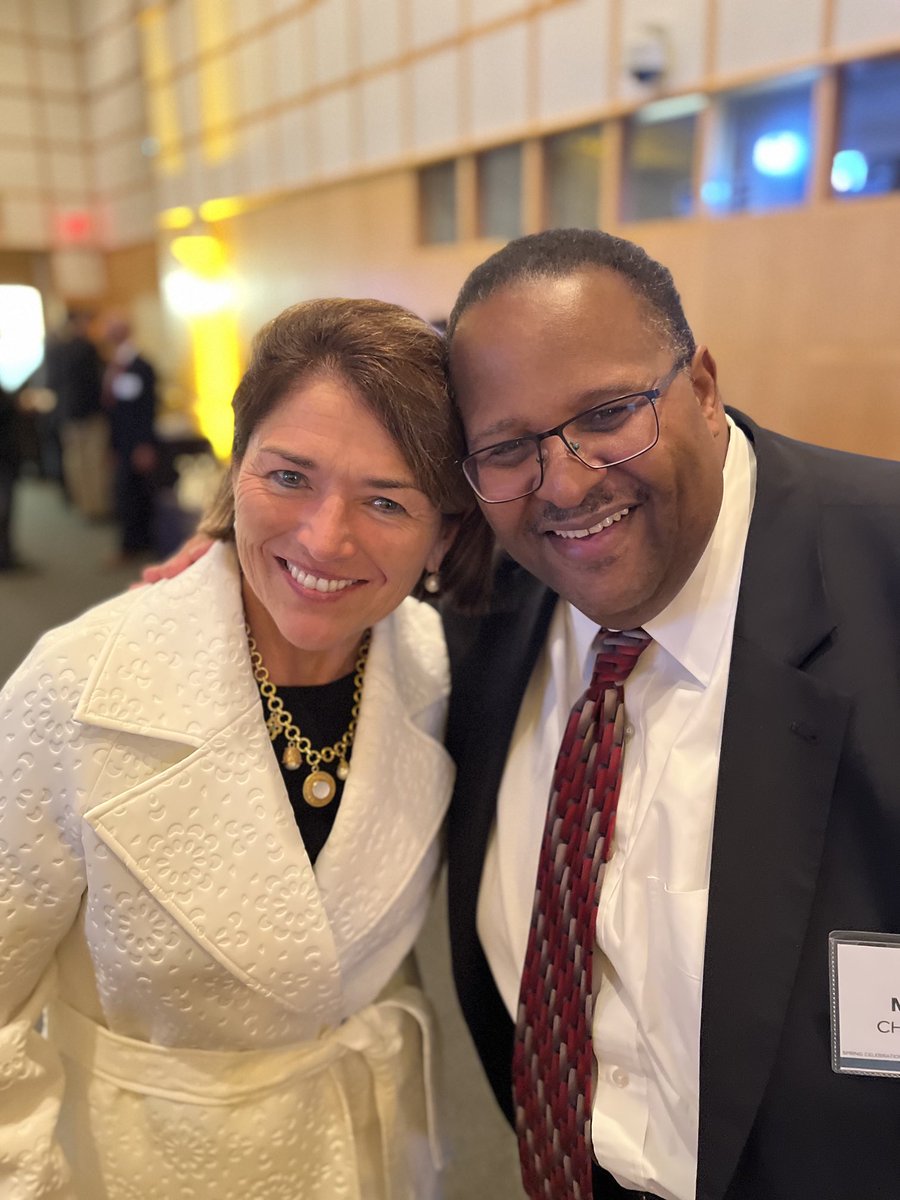 KaraKolomitz's tweet photo. Loving your work has a great deal to do w/ adventure found when you are together &amp; the people you meet along the journey ⁦@cotter_grace⁩
⁦@bbuoniconti⁩ ⁦@KJBrochu⁩  ⁦@charitiesboston⁩ ⁦@JFKLibrary⁩ thanks ⁦@Jenniecmo⁩ ⁦@kelleytuthill⁩ https://t.co/bNwk8cOKBm