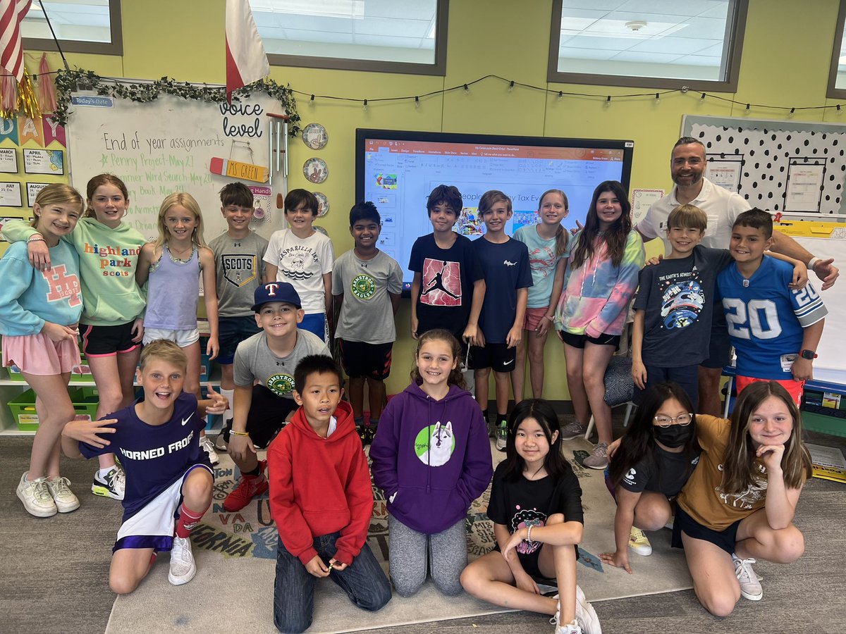 MsGreen4thgrade's tweet photo. Thank you to these parents for coming to our classroom to discuss their impressive careers! We learned about home building, tax consulting, and hospitality. We have the best parents at Armstrong💛💚 @BetsyCummins @ArmstrongHP https://t.co/bBSGFBSIax
